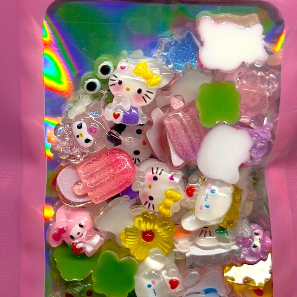 Nail charm scoops
